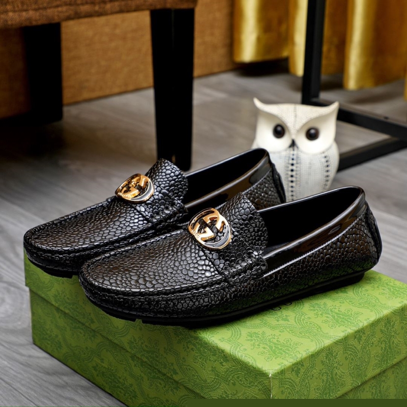G*u*i leather shoes